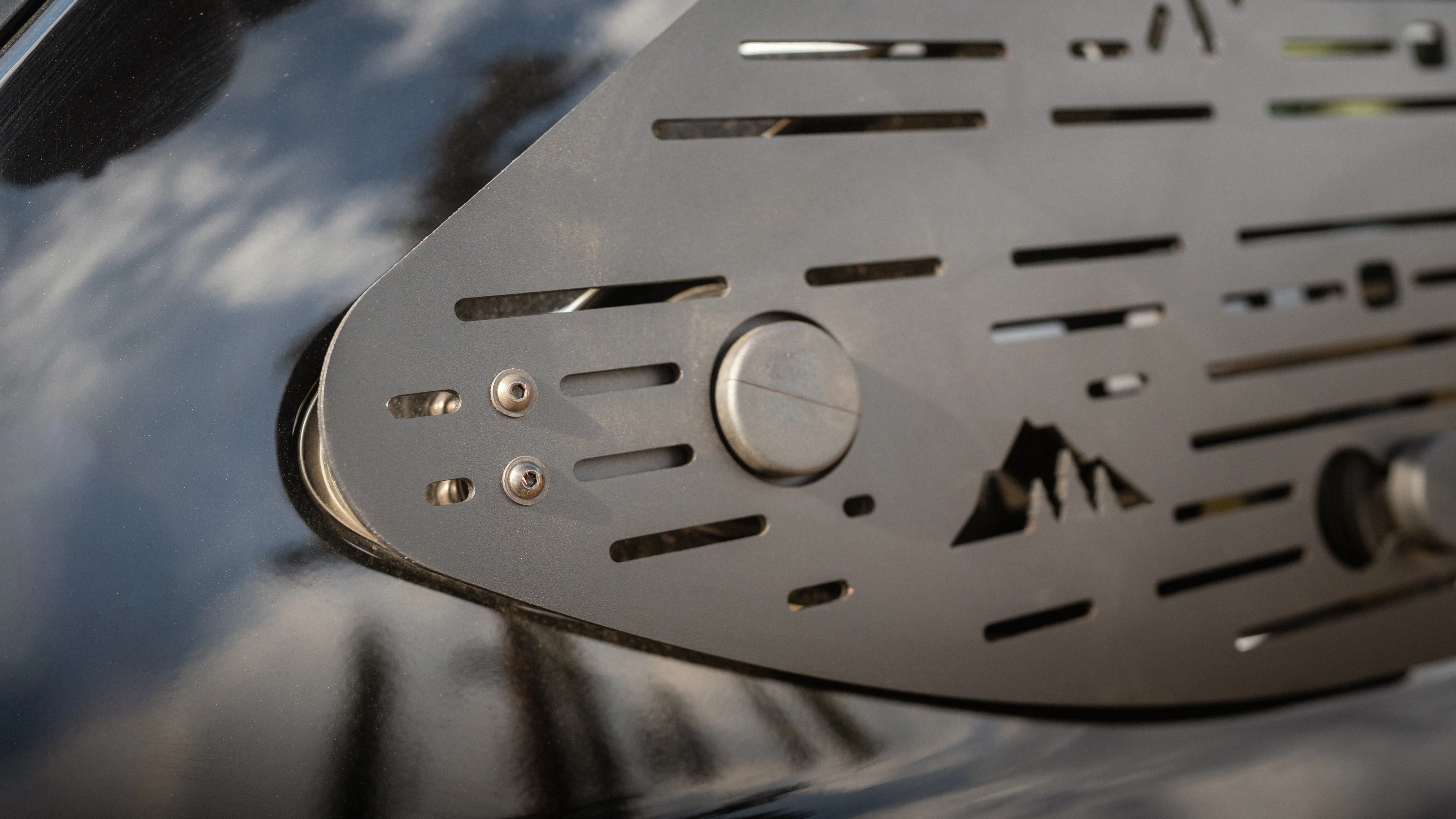 Outback Window Panel - Image 4