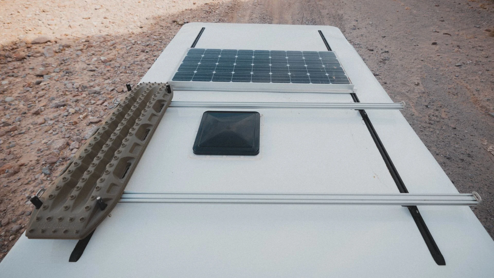 Roof Track Load Bar System (Pair) - Image 9